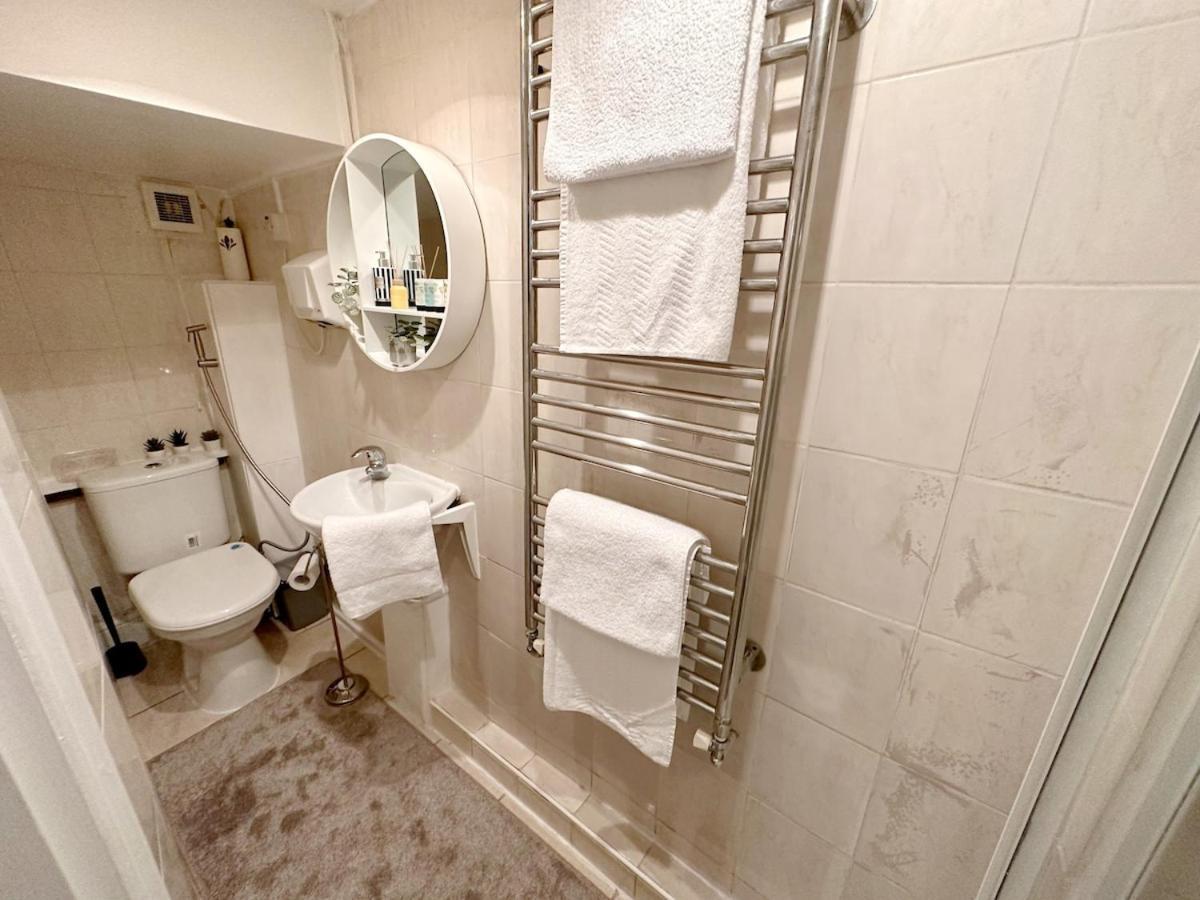 Stylish Unit, Heart Of Bayswater London